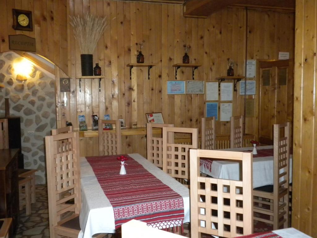 Rem'S Pension Rîşnov Εξωτερικό φωτογραφία